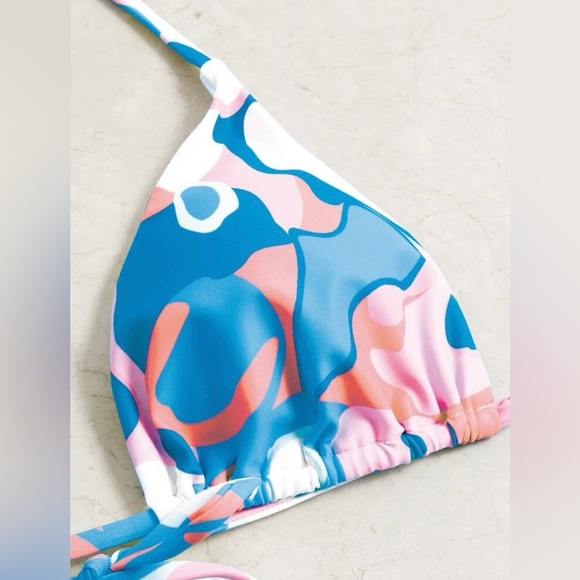 Bikini set! - Picture 4 of 5